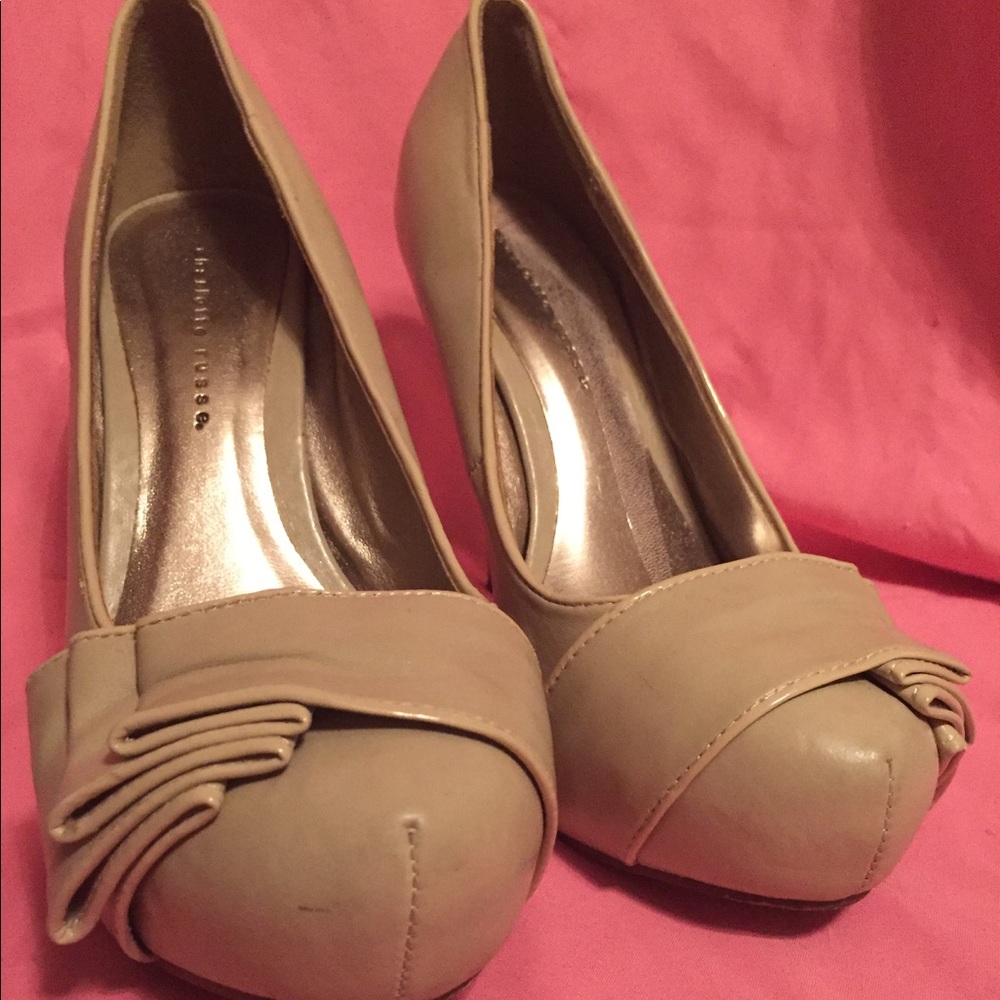 Charlotte Russe tan ruffle design platform heels